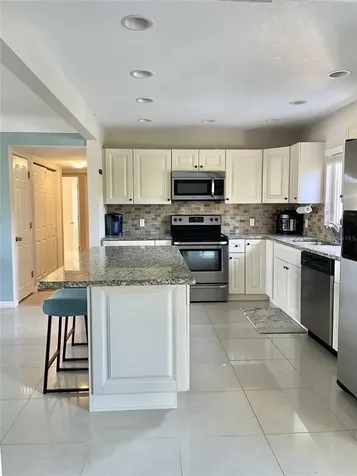 6468 17th Terrace N St Petersburg FL 33710
