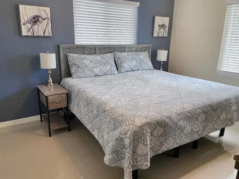 6468 17th Terrace N St Petersburg FL 33710