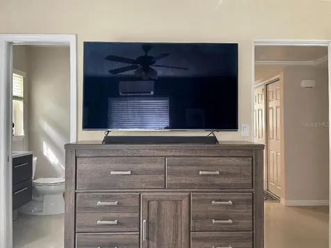 6468 17th Terrace N St Petersburg FL 33710