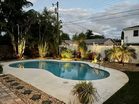 6468 17th Terrace N St Petersburg FL 33710