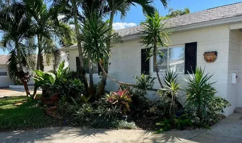 6468 17th Terrace N St Petersburg FL 33710