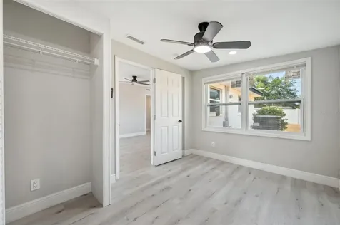 2216 N Wellesley Drive Bradenton FL 34207