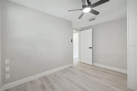 2216 N Wellesley Drive Bradenton FL 34207