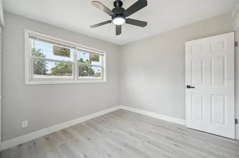 2216 N Wellesley Drive Bradenton FL 34207