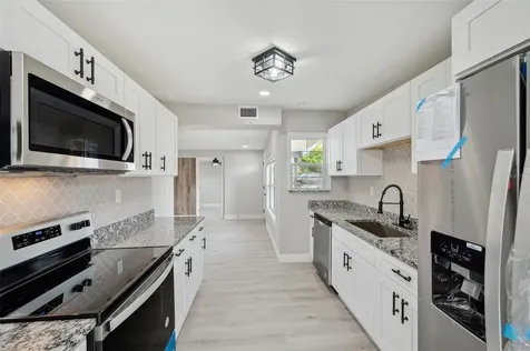 2216 N Wellesley Drive Bradenton FL 34207