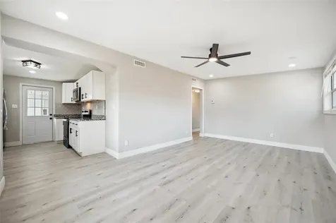 2216 N Wellesley Drive Bradenton FL 34207