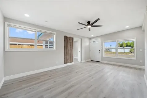 2216 N Wellesley Drive Bradenton FL 34207