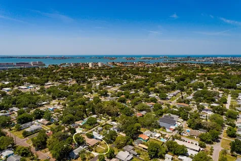 5610 Tangerine Avenue S Gulfport FL 33707