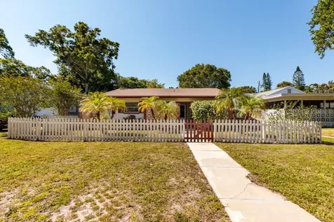 5610 Tangerine Avenue S Gulfport FL 33707