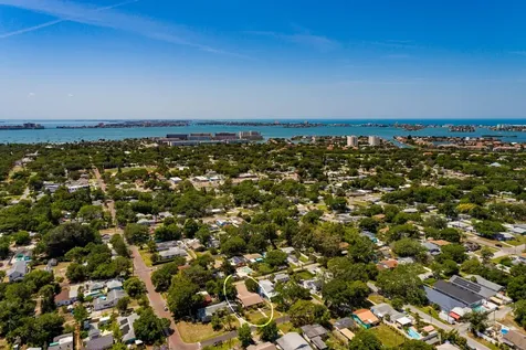 5610 Tangerine Avenue S Gulfport FL 33707
