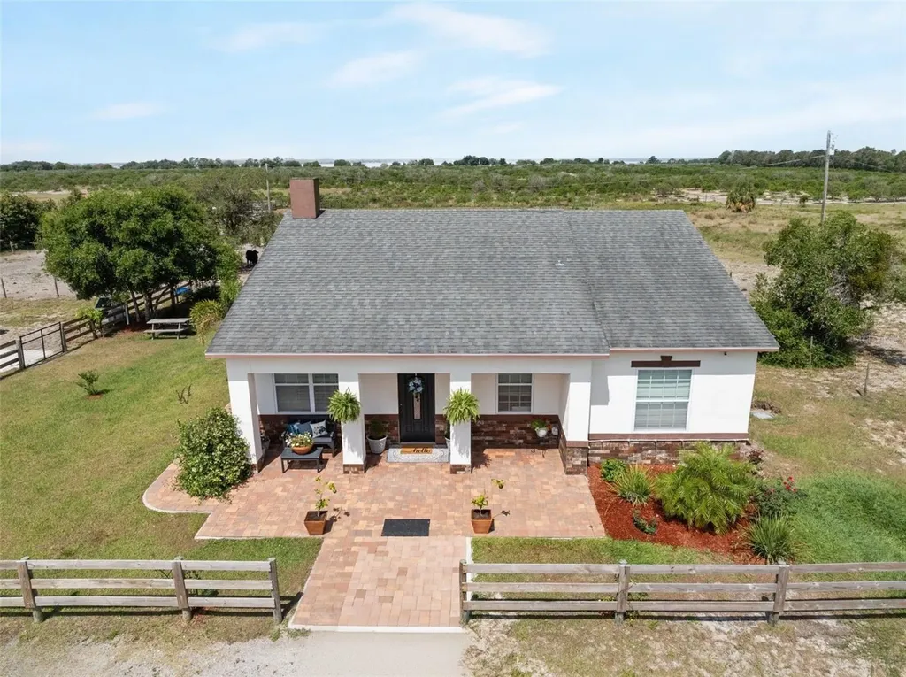 2548 Old Grove Trail Frostproof FL 33843