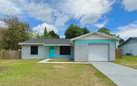 215 Ravenway Drive Seffner FL 33584