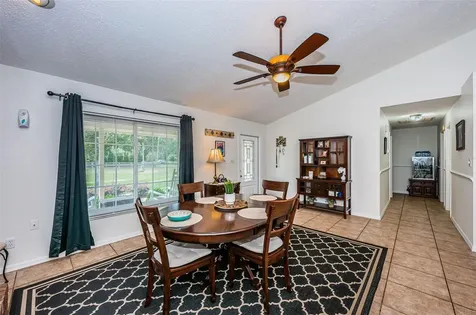 4522 Horseshoe Lake Way Plant City FL 33565