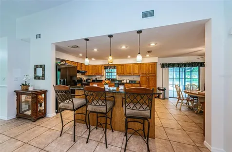 4522 Horseshoe Lake Way Plant City FL 33565