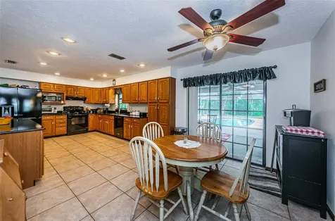 4522 Horseshoe Lake Way Plant City FL 33565