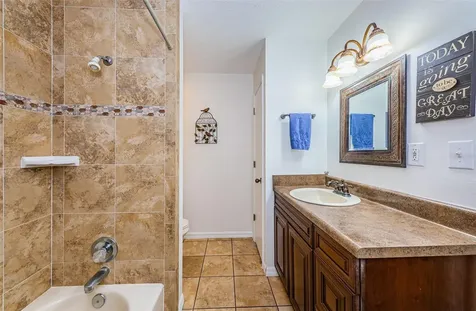 4522 Horseshoe Lake Way Plant City FL 33565