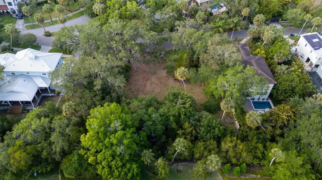 4806 W Beachway Drive Tampa FL 33609