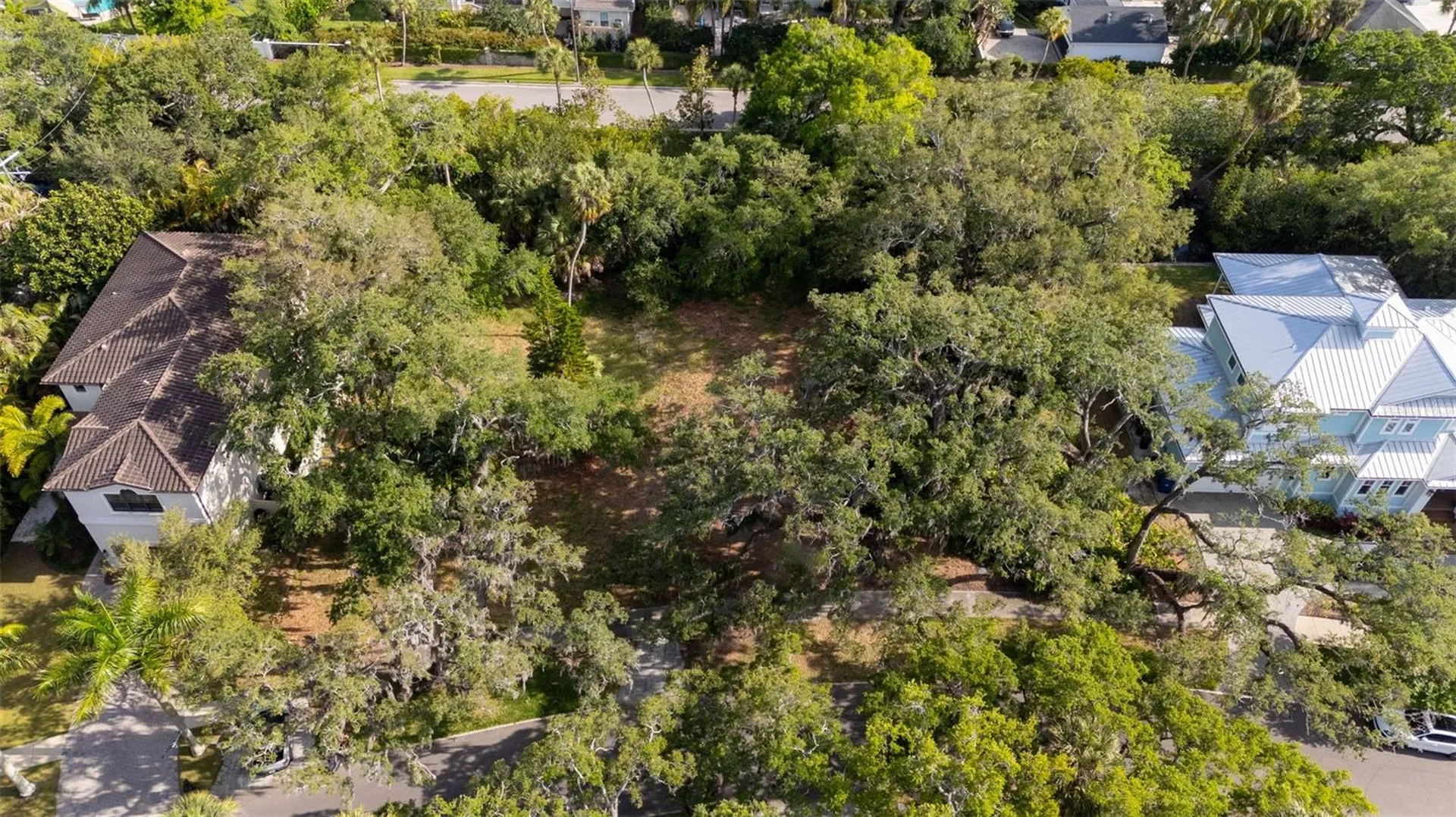 4806 W Beachway Drive Tampa FL 33609