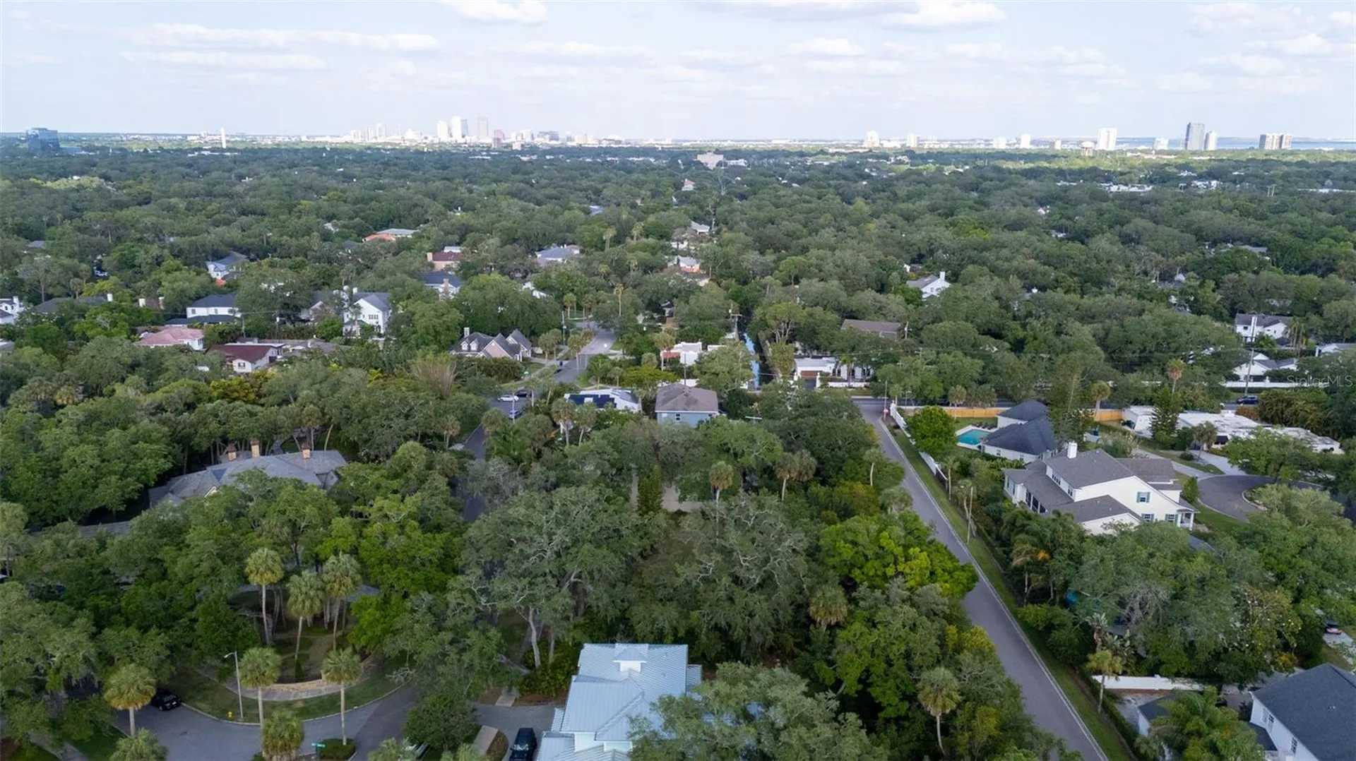 4806 W Beachway Drive Tampa FL 33609