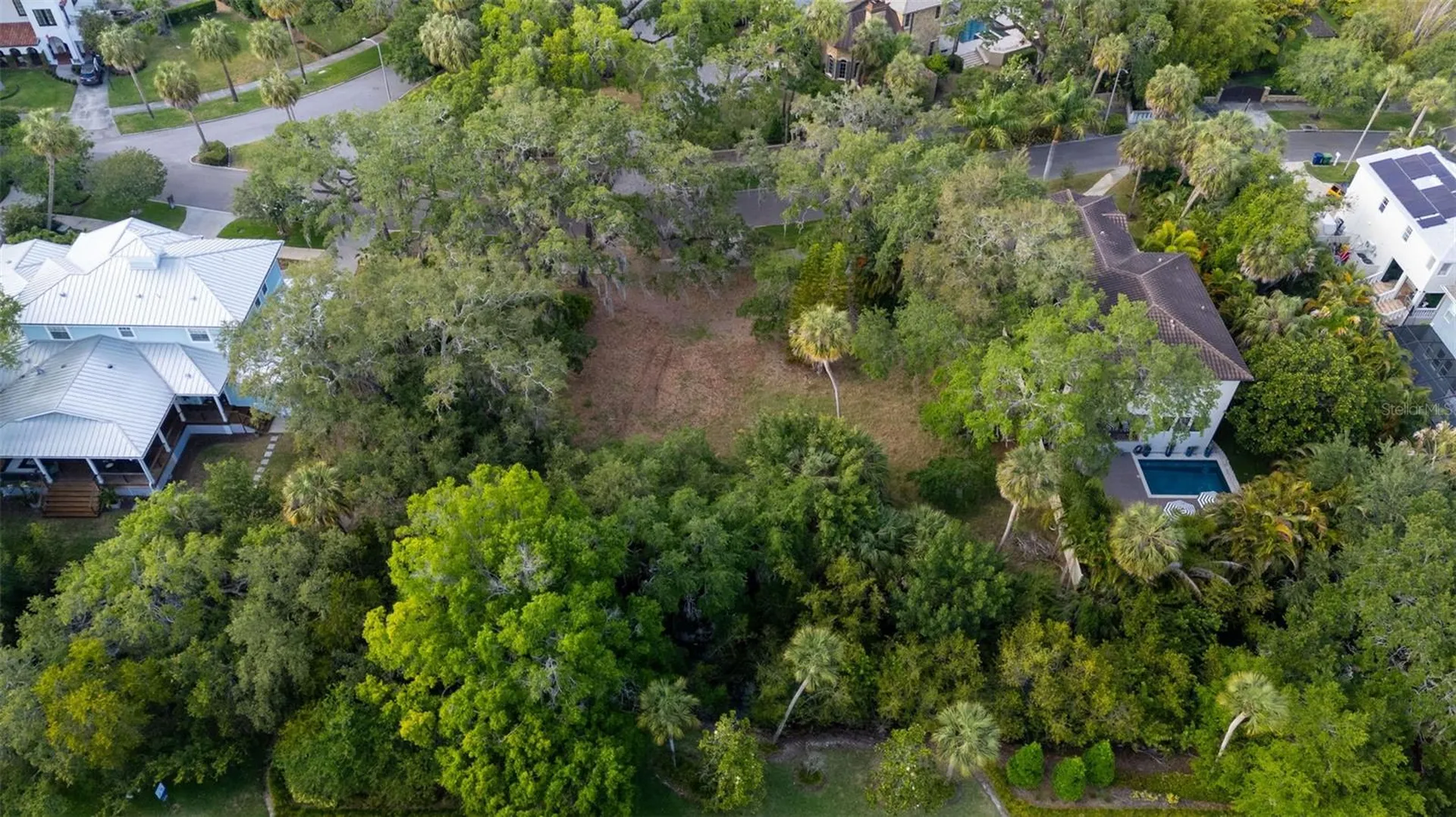 4806 W Beachway Drive Tampa FL 33609