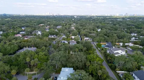 4806 W Beachway Drive Tampa FL 33609