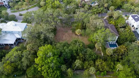4806 W Beachway Drive Tampa FL 33609