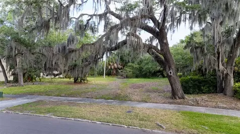 4806 W Beachway Drive Tampa FL 33609