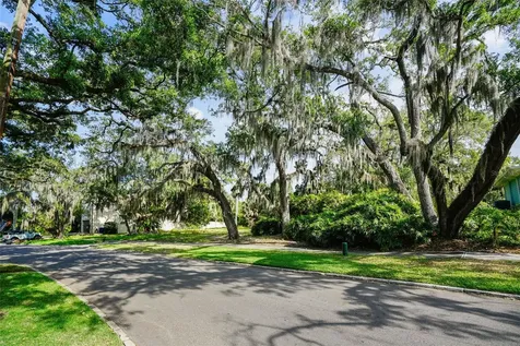 4806 W Beachway Drive Tampa FL 33609