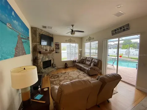 224 Hazeltine Drive Debary FL 32713
