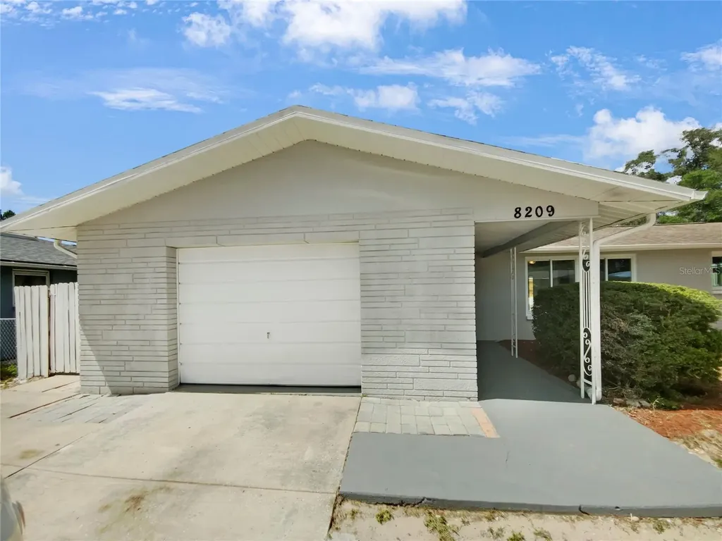8209 Fox Hollow Drive Port Richey FL 34668