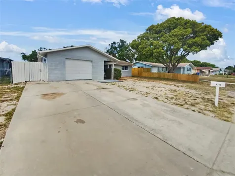 8209 Fox Hollow Drive Port Richey FL 34668
