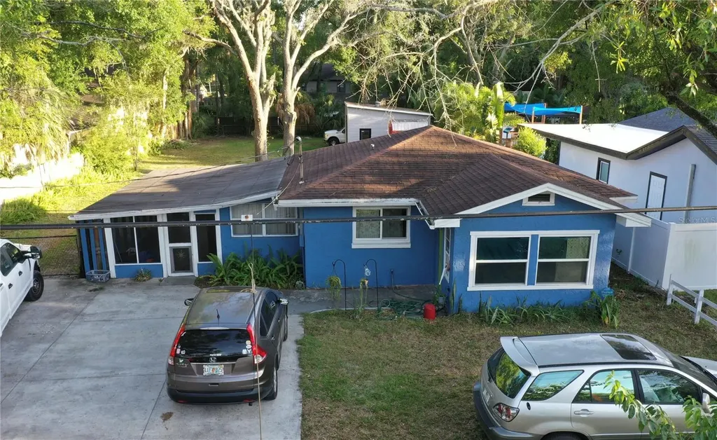 1608 W Knollwood Street Tampa FL 33604