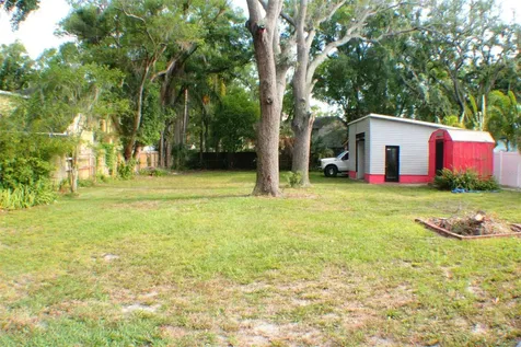 1608 W Knollwood Street Tampa FL 33604