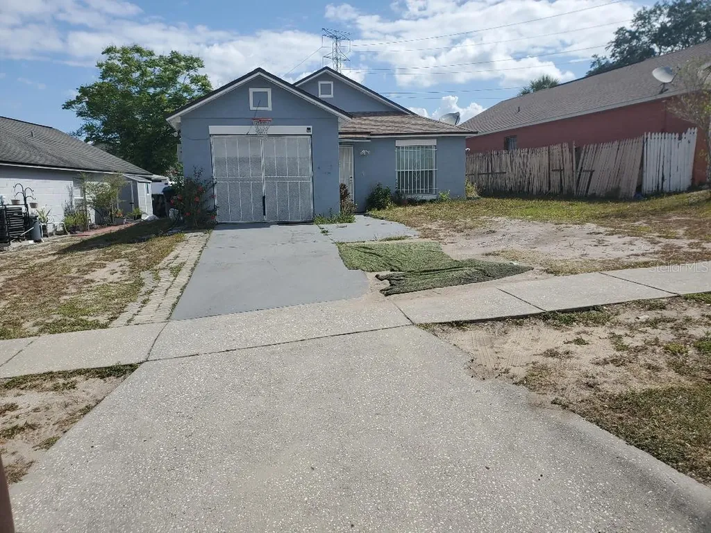 5617 Golf Club Parkway Orlando FL 32808