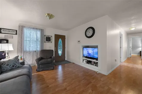 44910 8th Street Deland FL 32720