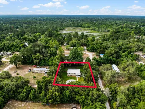 44910 8th Street Deland FL 32720