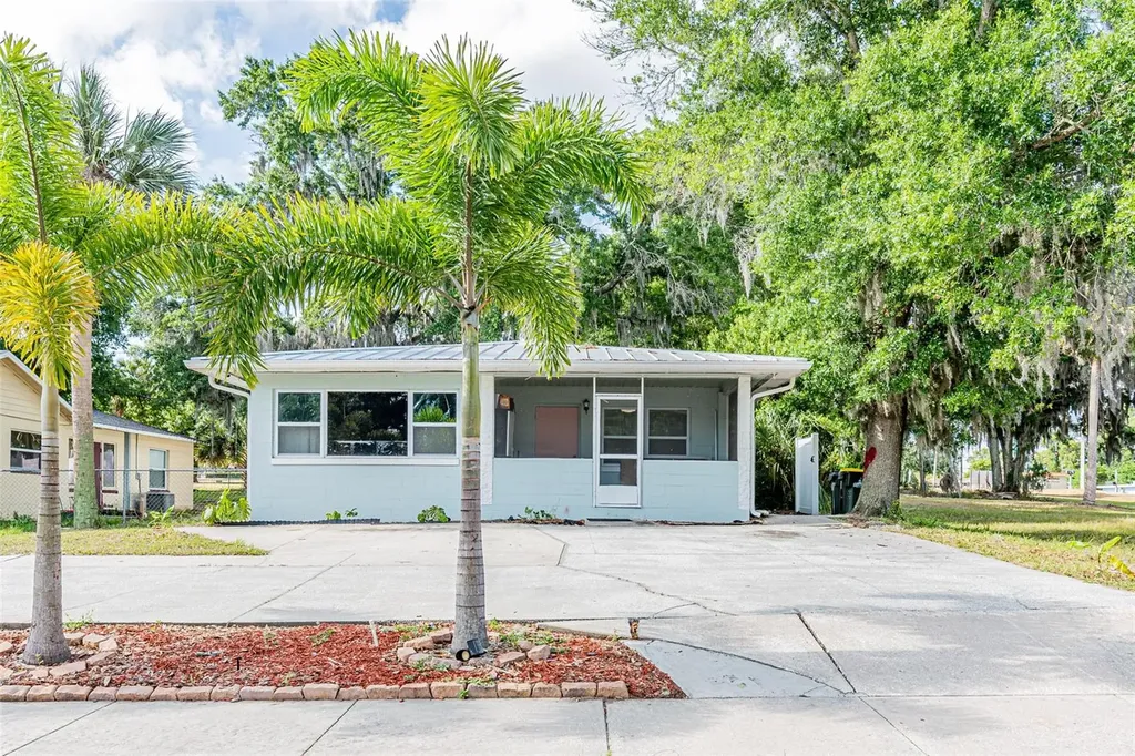 469 W Broome Street Clermont FL 34711