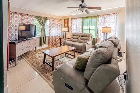 469 W Broome Street Clermont FL 34711
