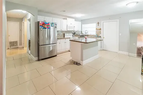 469 W Broome Street Clermont FL 34711