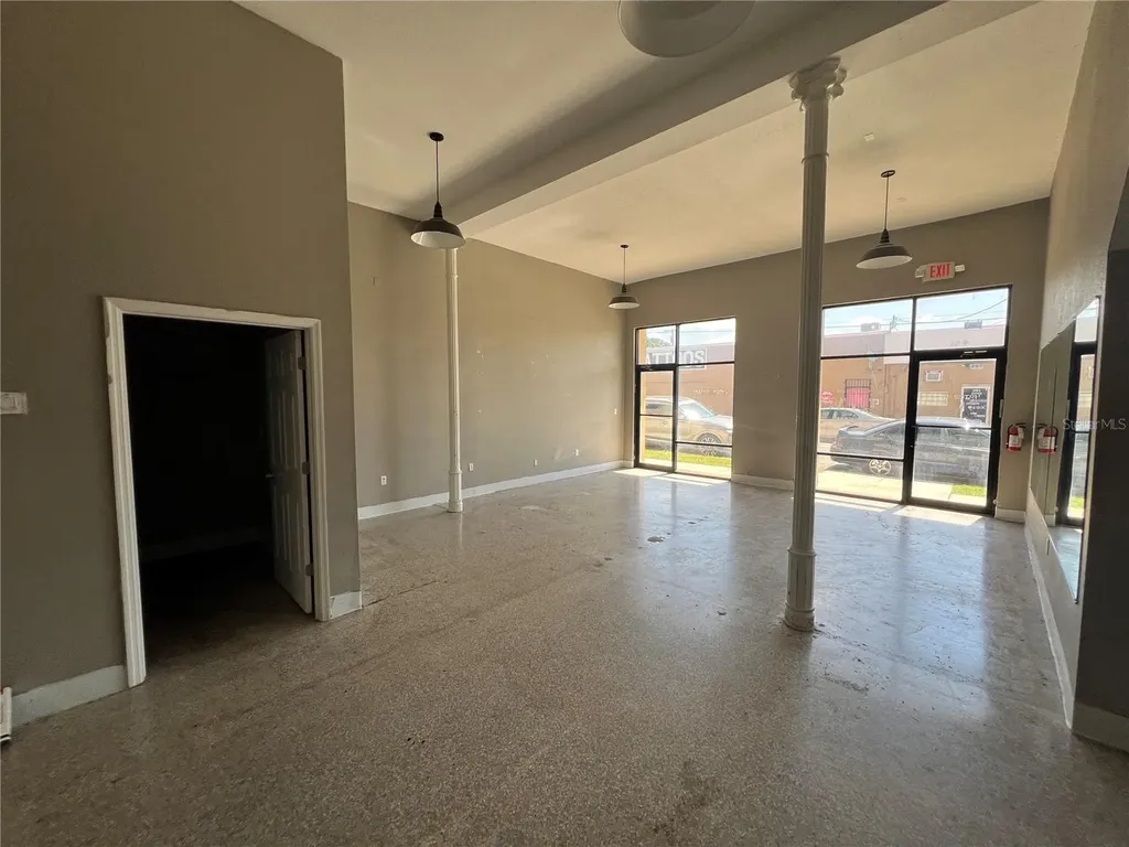 2100 W Main Street Tampa FL 33607