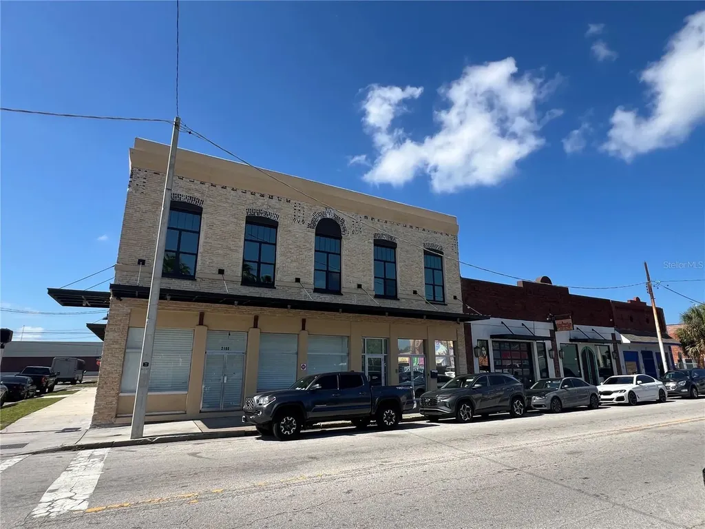 2100 W Main Street Tampa FL 33607