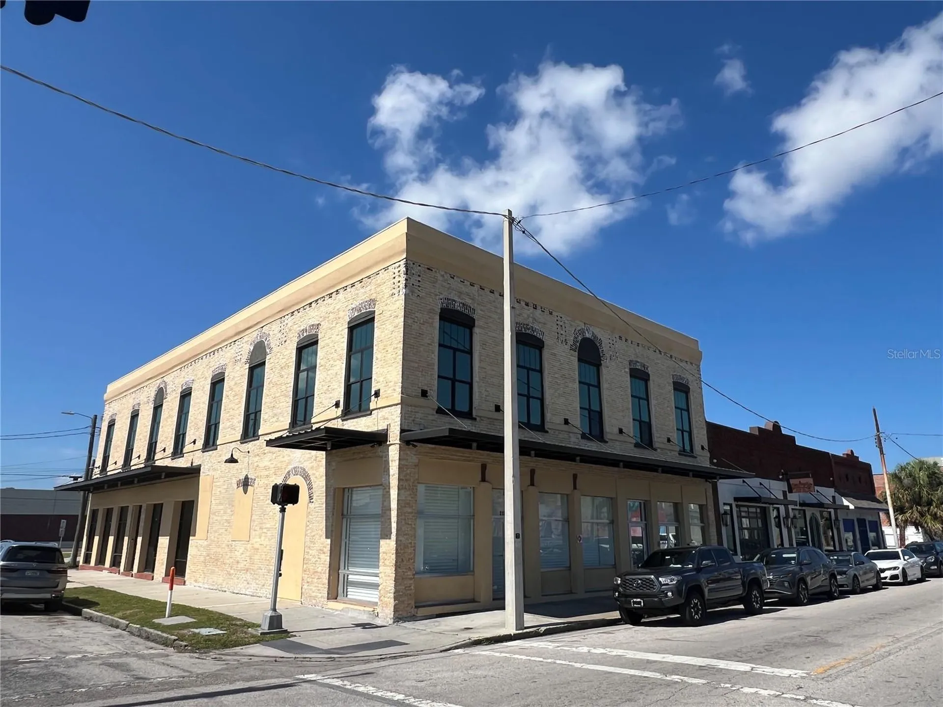 2100 W Main Street Tampa FL 33607