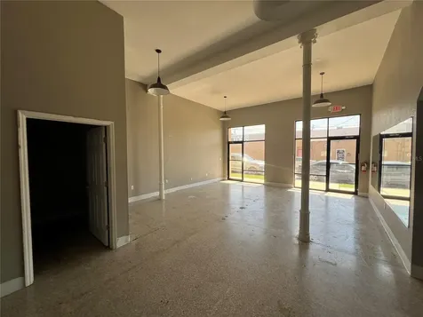 2100 W Main Street Tampa FL 33607