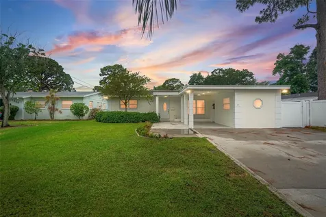 4870 Venetian Boulevard NE St Petersburg FL 33703