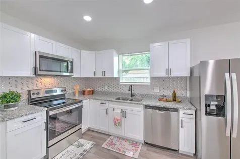 14346 Lawrence Street Dade City FL 33523