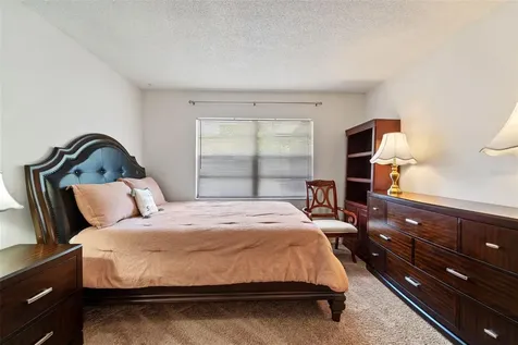 6375 Bonnie Bay Circle N Pinellas Park FL 33781