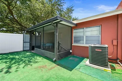 6375 Bonnie Bay Circle N Pinellas Park FL 33781