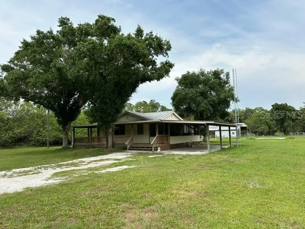 6976 NW 151st Terrace Okeechobee FL 34972