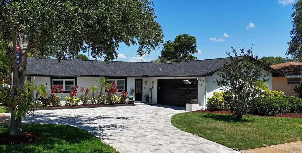 8193 128th Street Seminole FL 33776