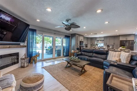 8193 128th Street Seminole FL 33776